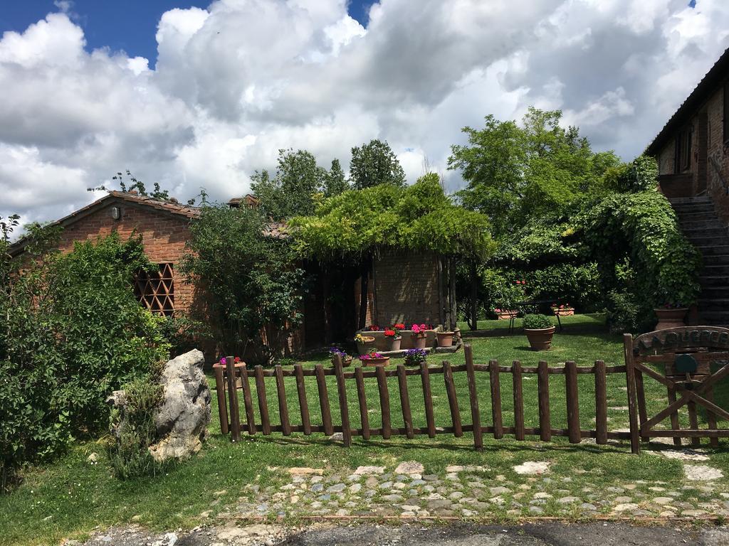 Casale Le Querce Lägenhet Castelnuovo Berardenga Exteriör bild
